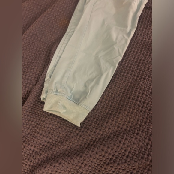 Medium light blue butter soft scrubs - Picture 3 of 6